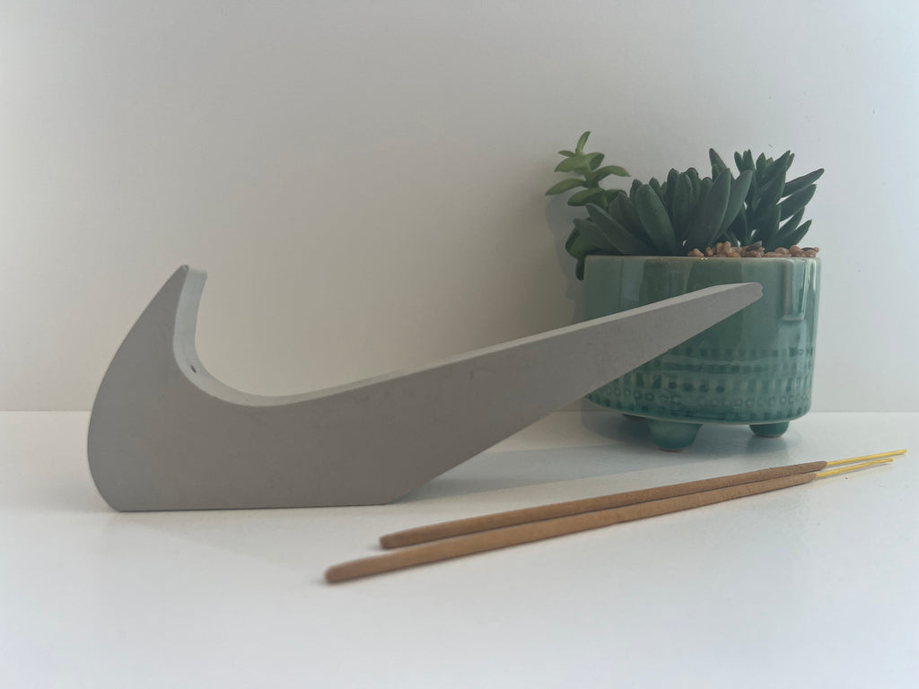 Swoosh Concrete Incense Holder: Modern Home Decor
