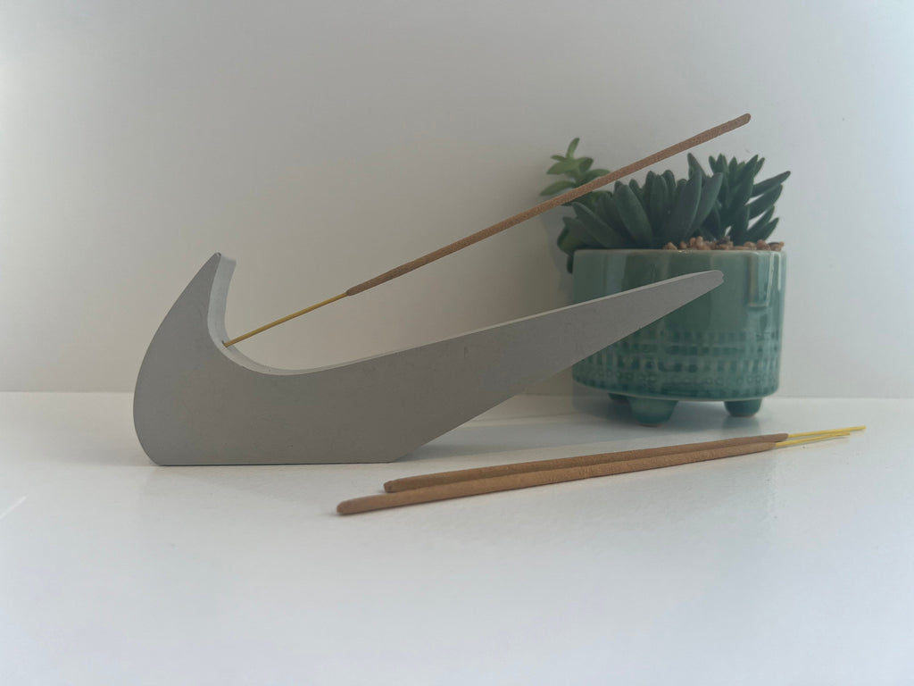 Swoosh Concrete Incense Holder: Modern Home Decor