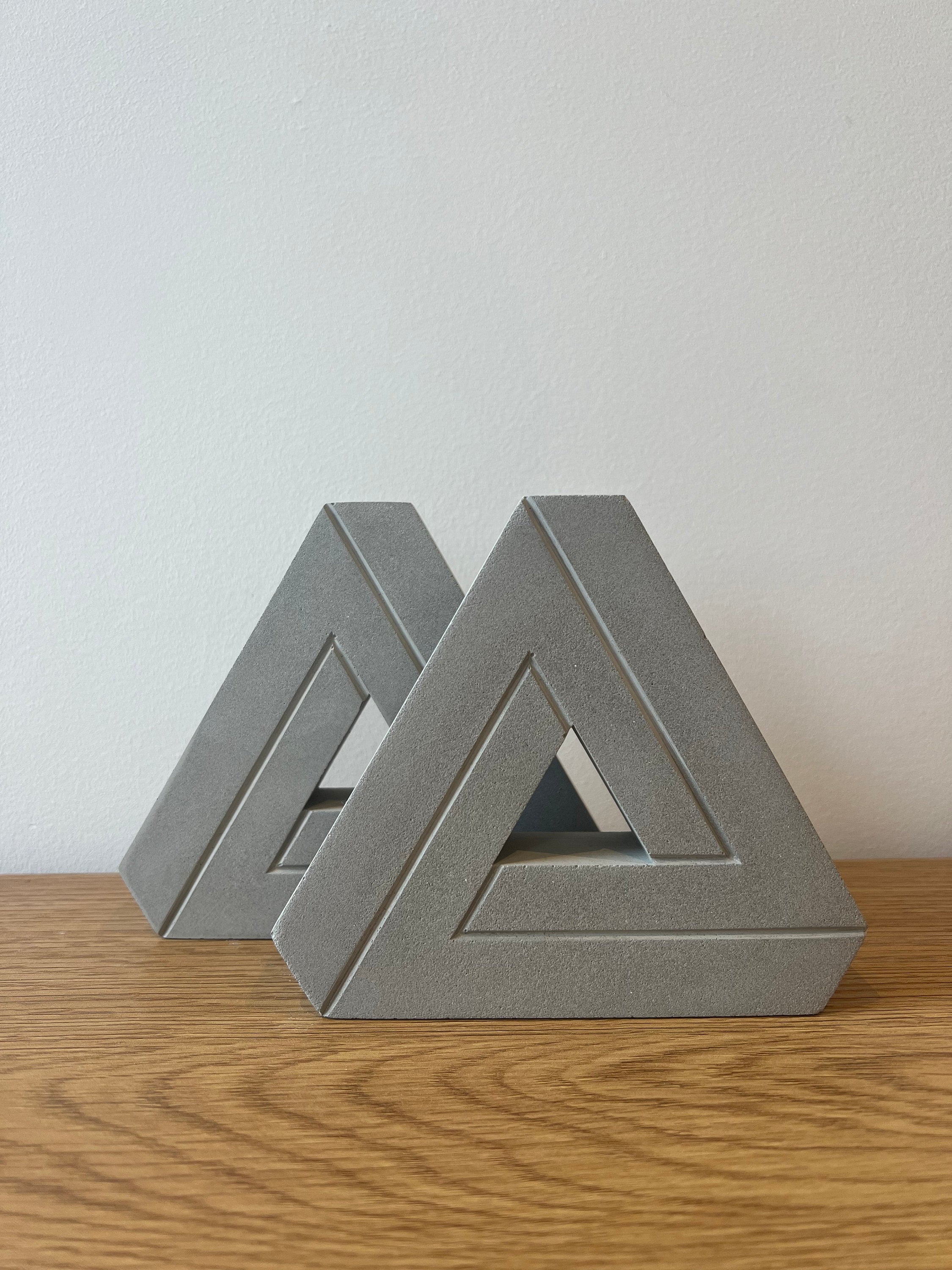 Penrose Triangle Concrete Incense Cone Holder: Modern Home Decor