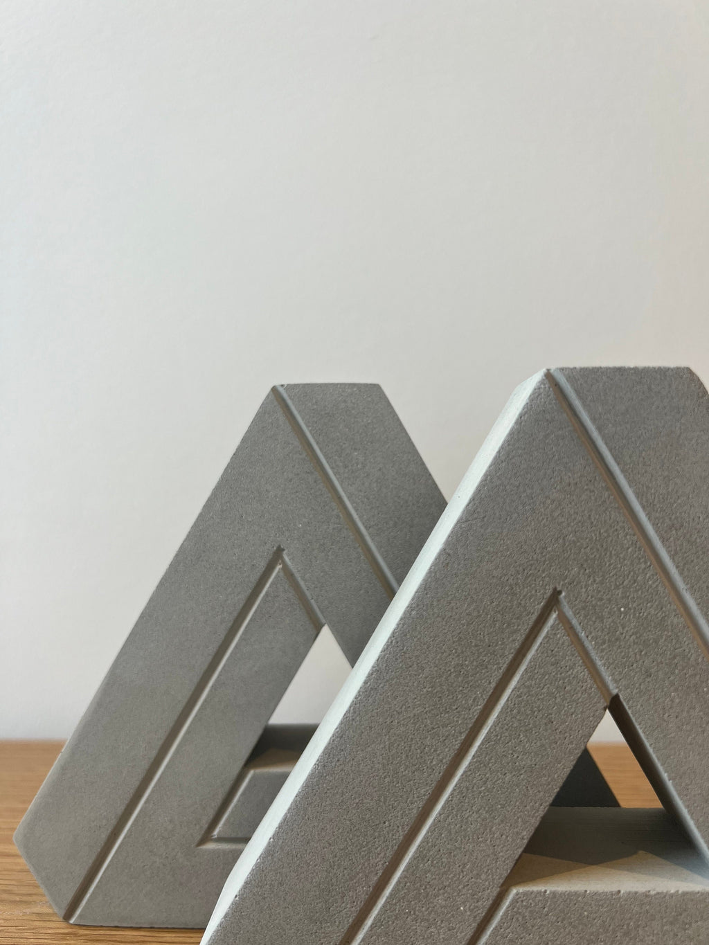 Penrose Triangle Concrete Incense Cone Holder: Modern Home Decor
